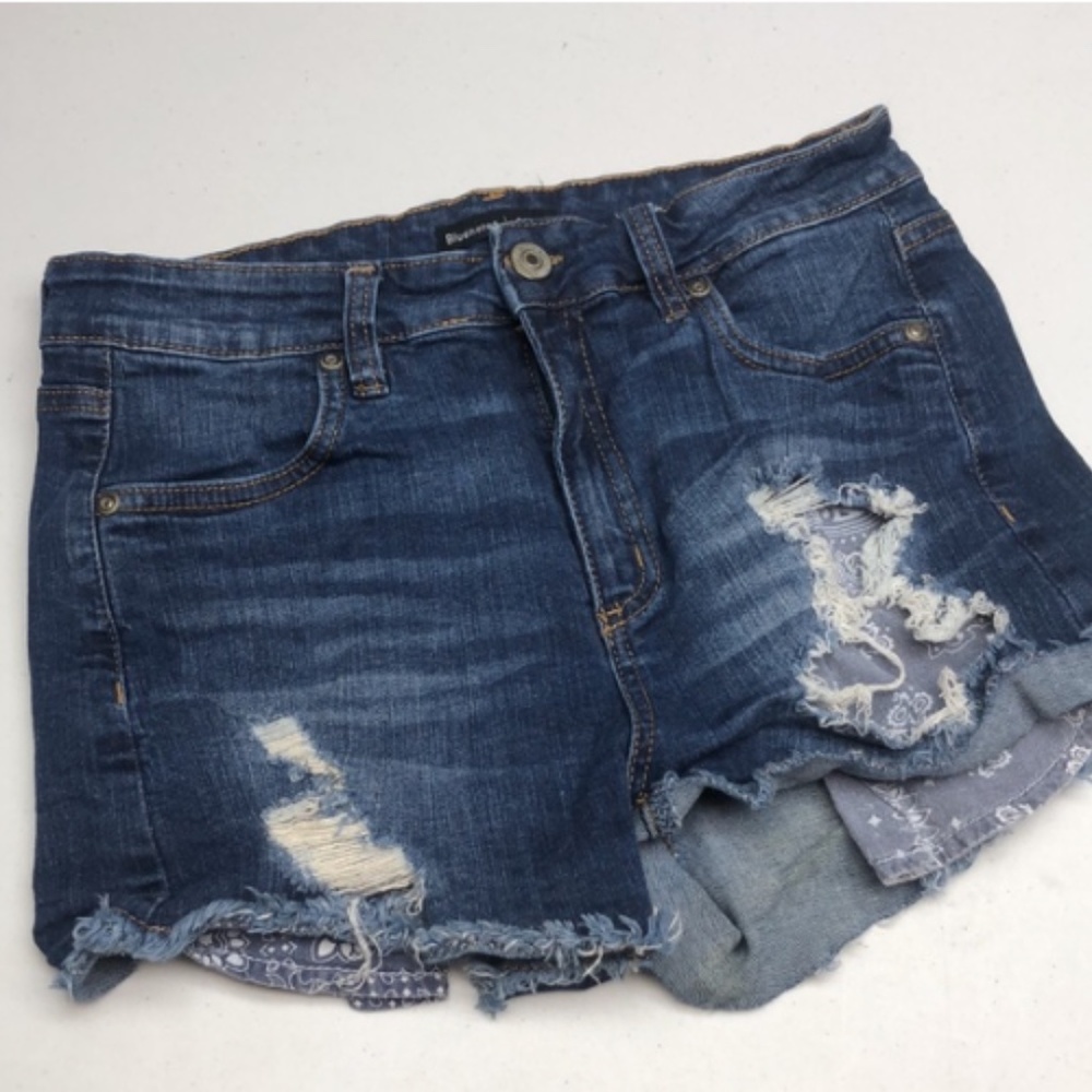 DISTRESS BLUENOTES SHORTIE JEAN SHORTS W29 😎